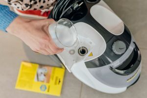Чи можна додавати хімію у воду в пароочисник фото